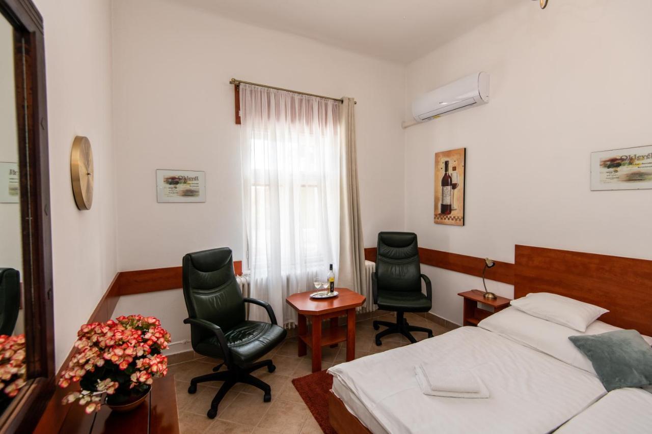 Fenyes Vinorium Bed & Breakfast Sopron Eksteriør bilde