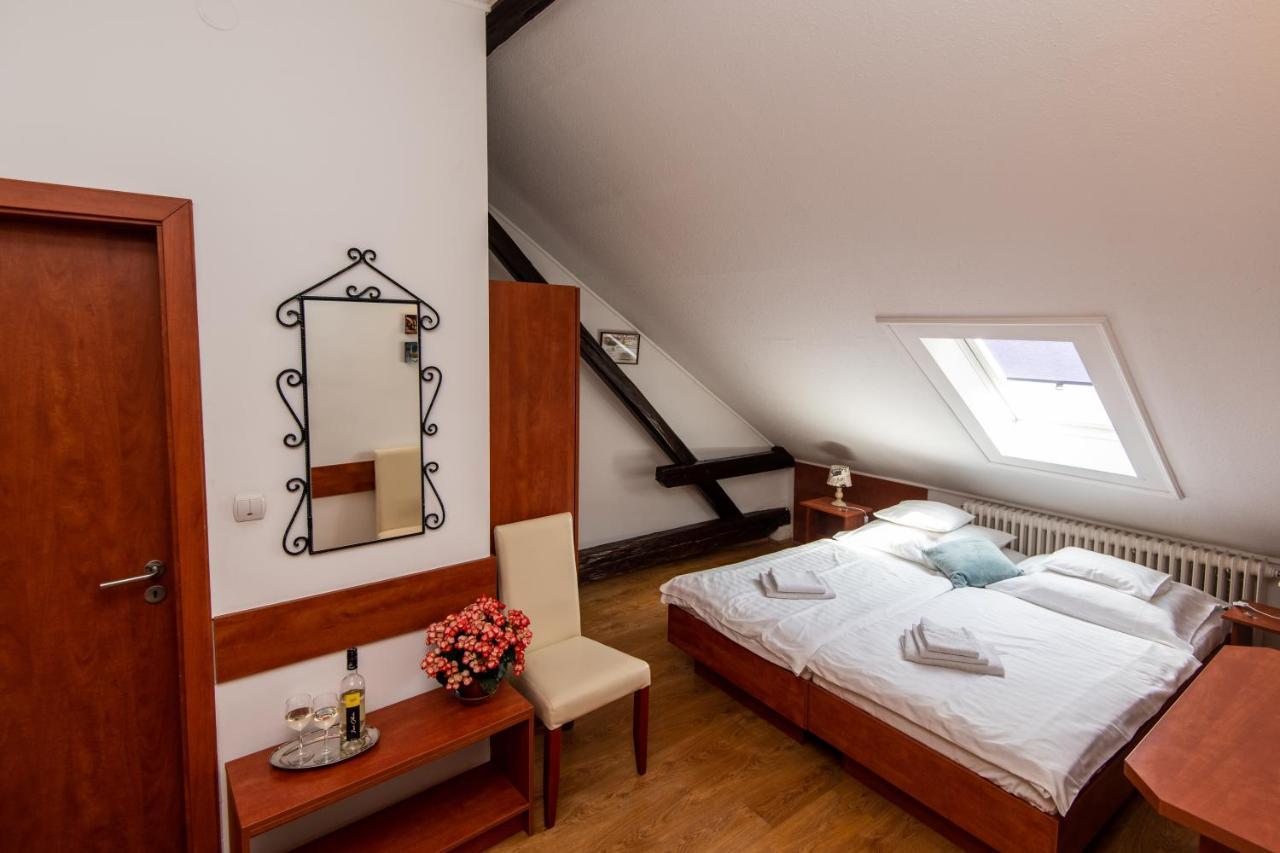 Fenyes Vinorium Bed & Breakfast Sopron Eksteriør bilde