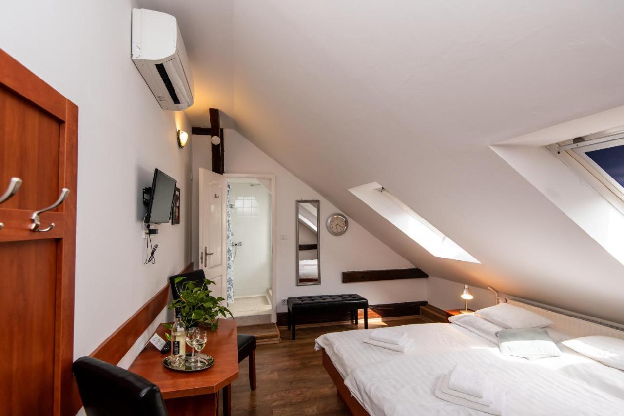 Fenyes Vinorium Bed & Breakfast Sopron Eksteriør bilde