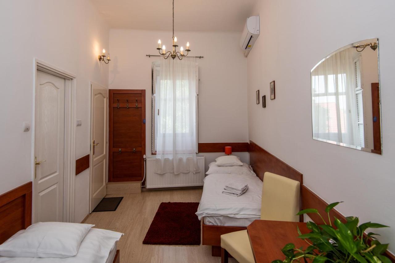 Fenyes Vinorium Bed & Breakfast Sopron Eksteriør bilde