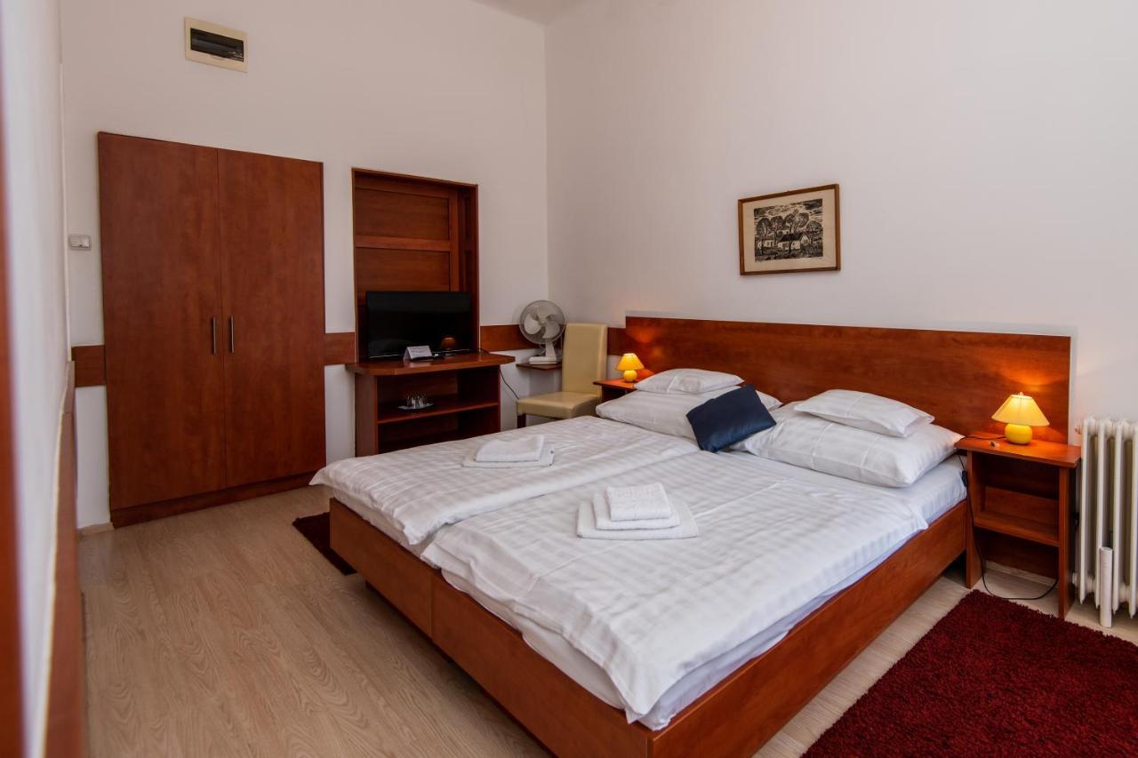 Fenyes Vinorium Bed & Breakfast Sopron Eksteriør bilde